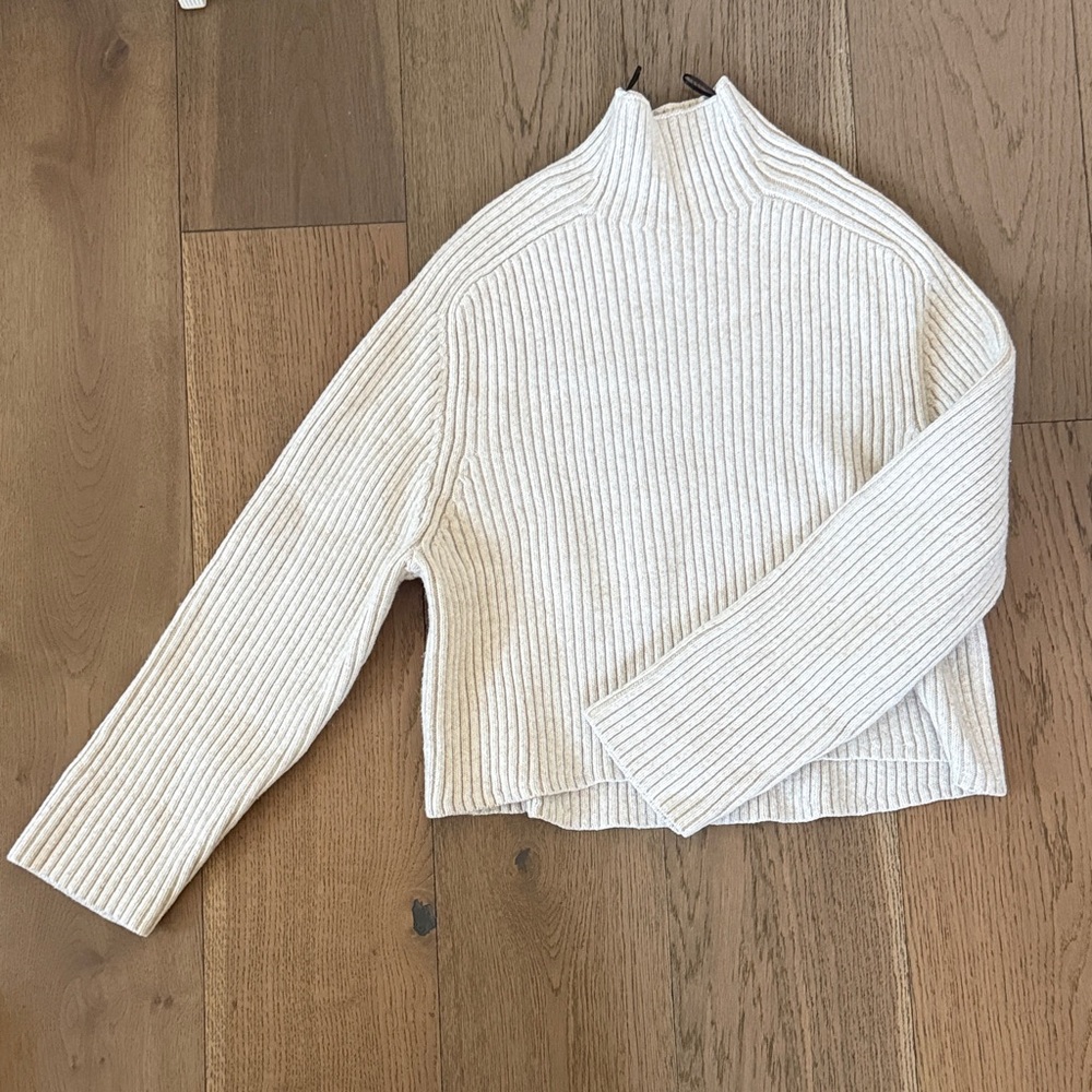 H&M Cream Ribbed Women's Mock Neck Sweater - Small